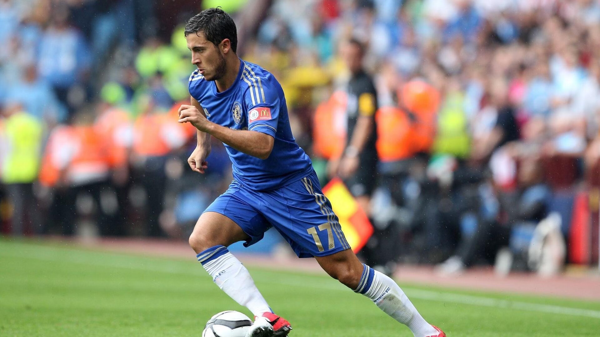 爱游戏平台-AC米兰反击效率提升场面掌控力增强,ac米兰防守反击战术