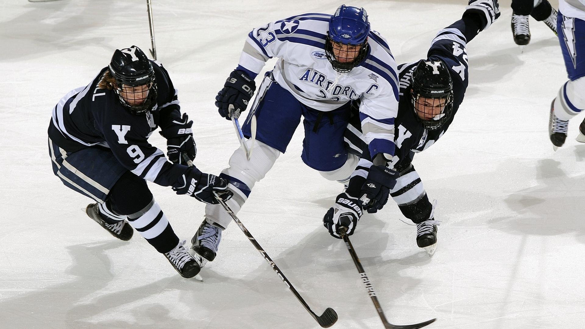 爱游戏-Rivera 助攻频繁带动球队前进